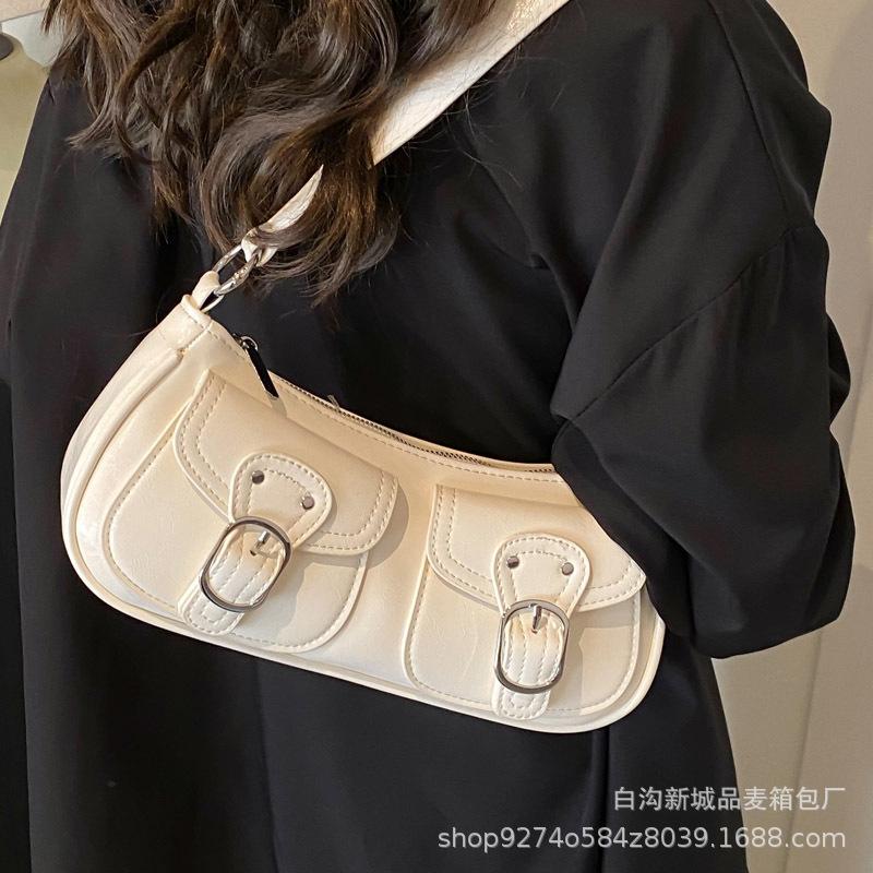 Retro Foreign Shoulder Women's Bag 2025 New Popular Niche Design Hand Carry Fashion Baguette Bag Korean Version Armpit Bag