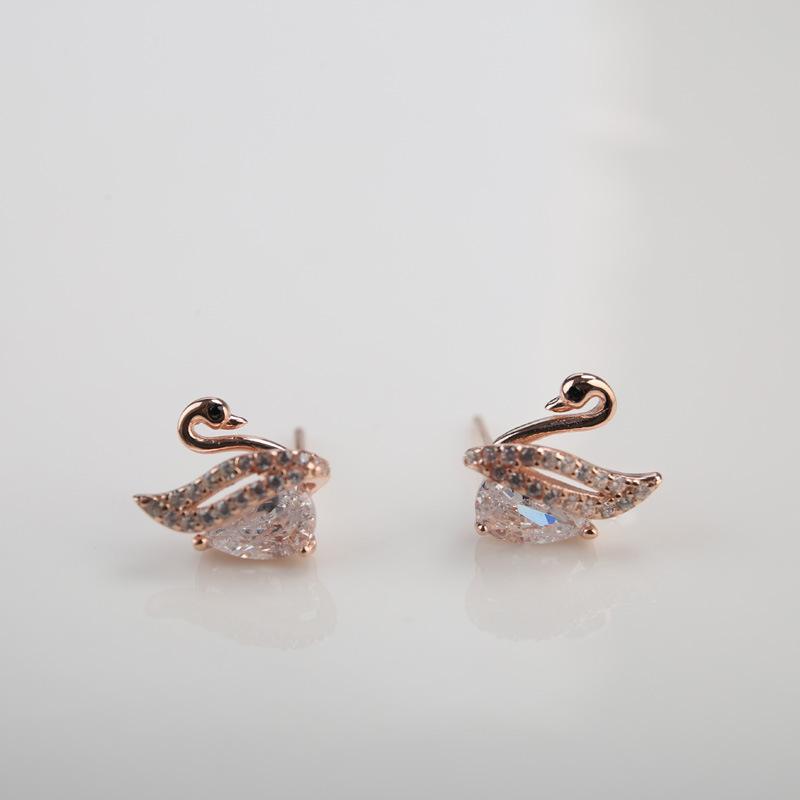 Серьги Little Swan для женщин Элегантные серьги Серьги из циркония Легкие роскошные мини и в том же стиле
