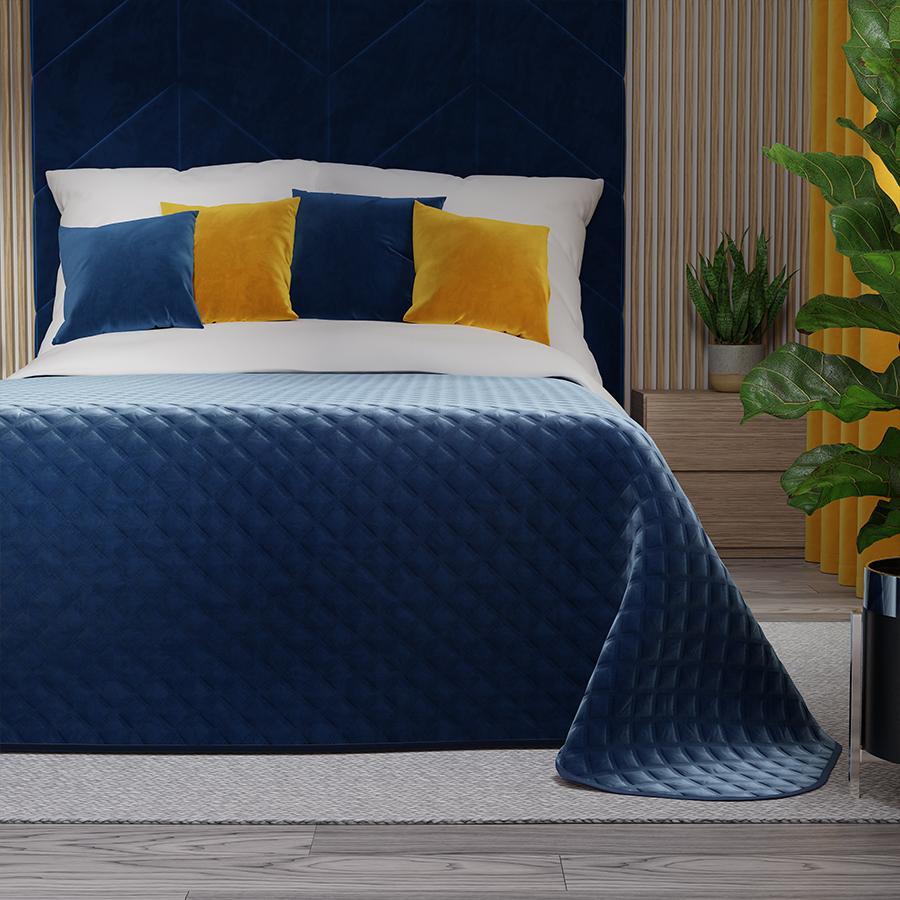 VELVI Decorative Bedspread Navy Blue Elegance 170x210cm - Velvet Comfort in Your Bedroom