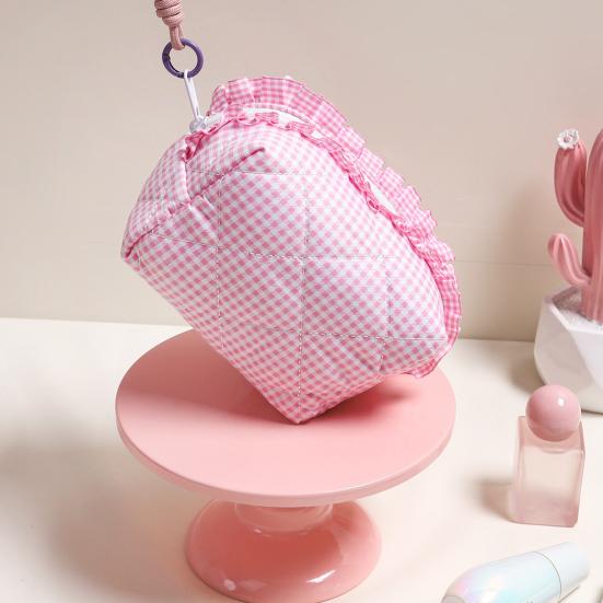 Cosmetic Bag with Contrast Color Bracelet Embellishment Ruffle Decoration Makeup Organizer Plaid Quilting Design Makeup Bag