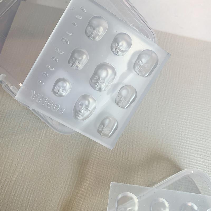 Мультяшная кукла с человеческим лицом 3D силиконовая форма для ногтей Форма с ручной гравировкой Декорации для нейл-арта Силиконовый модный аксессуар для маникюра
