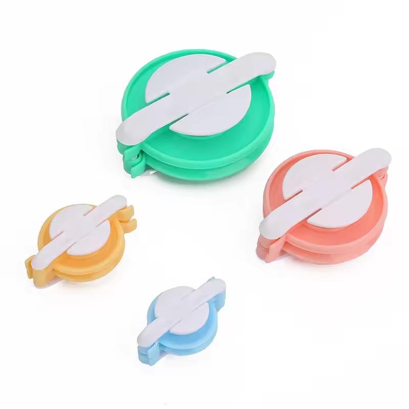 4Pcs Pompom Maker Tool Set DIY Fluff Ball Weaver Yarn Making Kit 4 Sizes for Sewing Crafts