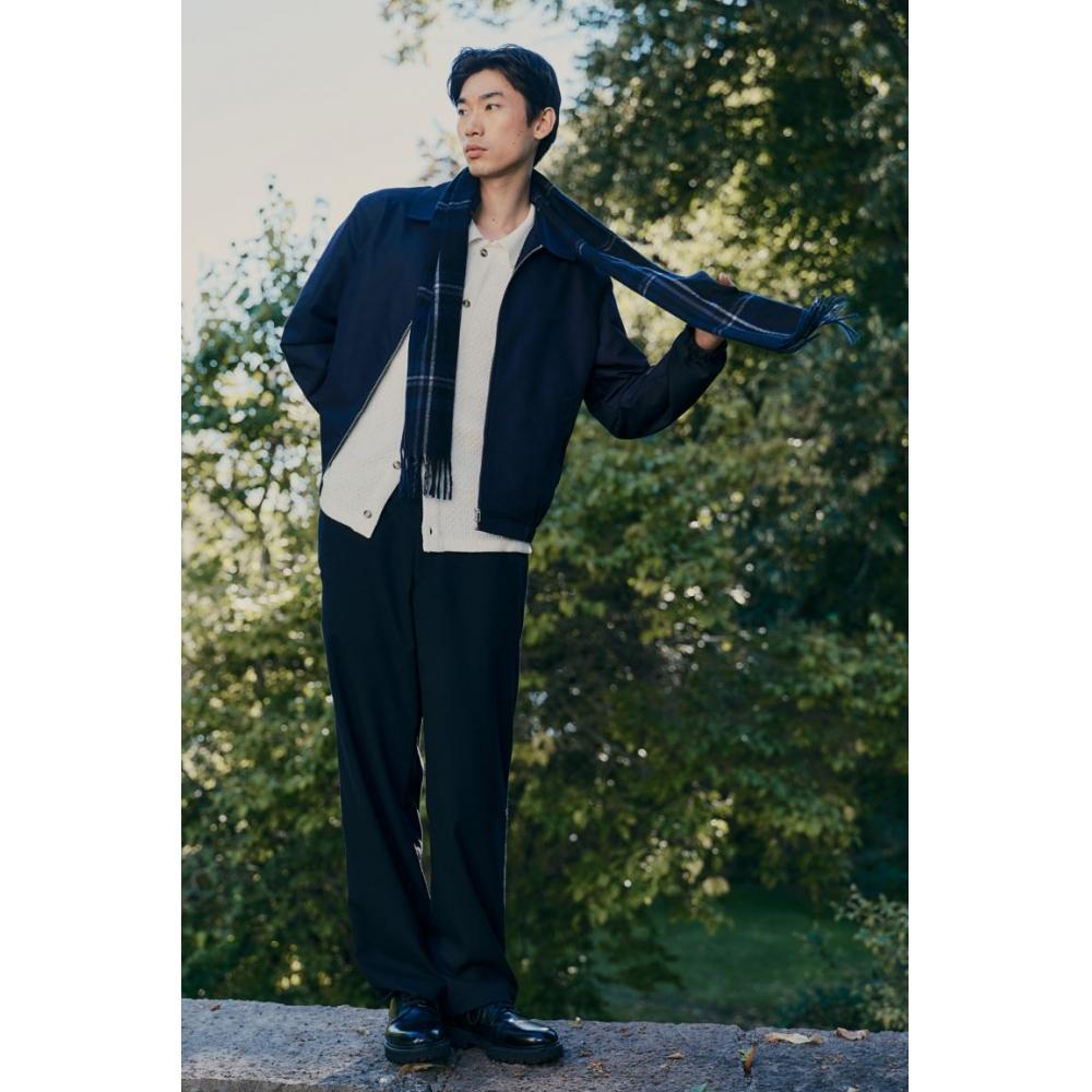 Брюки HM свободного кроя из твила темно-синего цвета