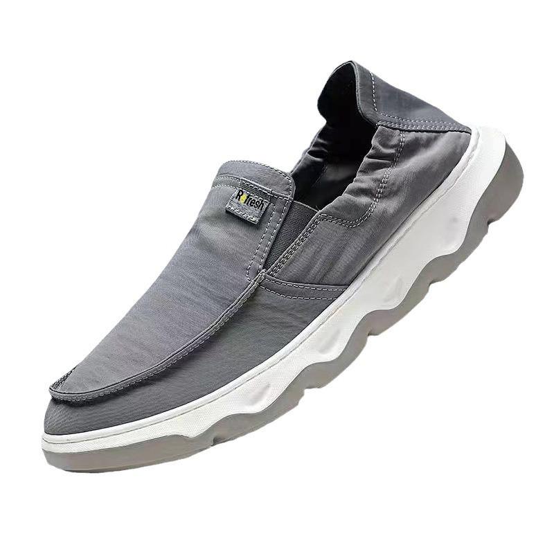 Large size old Beijing ice silk canvas shoes breathable board shoes soft sole lazy shoes dad casual online canvas shoes