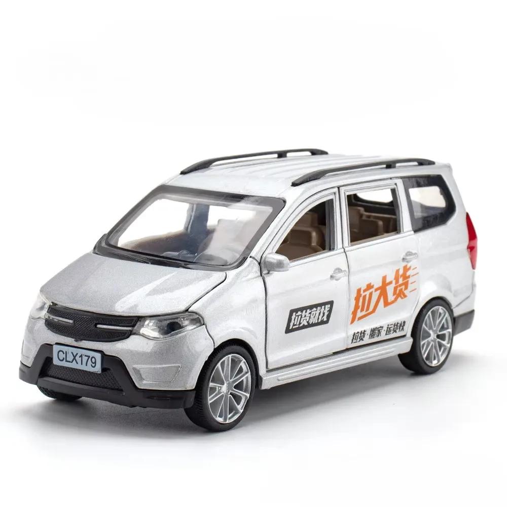 1:32 Wuling Rongguang Автомобиль Hongguang VAN Модель Игрушки Литой Сплав Грузовик Звук Свет Откатный Двери Открываются Машина для Детей Подарки