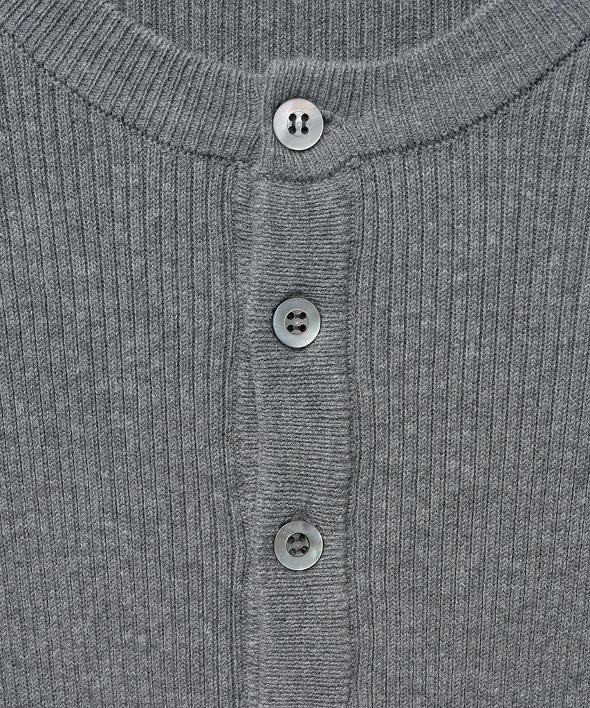 NOIRER Cotton Ribbed Henley Neck Knit (Gray)