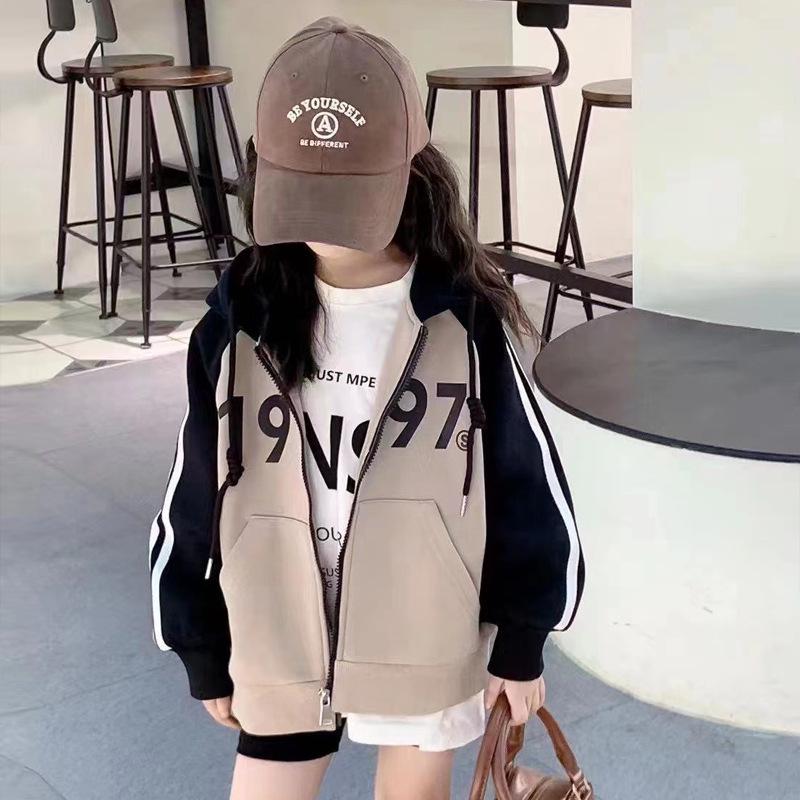 Стильные весенние и осенние куртки для девочек 2024 года - модные спортивные толстовки для детей.