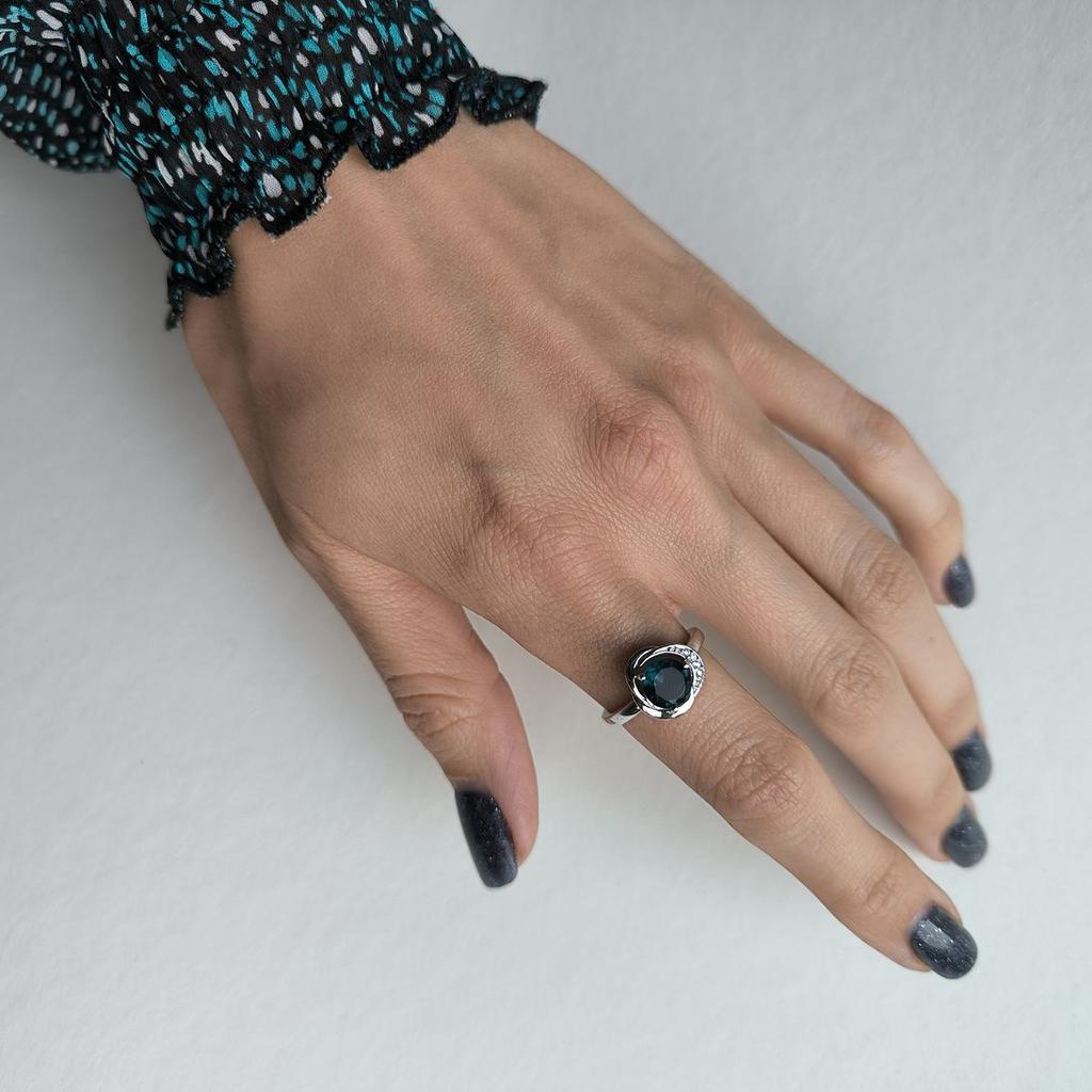 Silver Ring with London Blue Topaz 1.091ct, Cubic Zirconias, Item Weight 3.05 Gr (2178026)