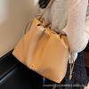 2025 New High-end Shoulder Messenger Bag Women's Large-capacity Casual Commuter Tote Bag Retro Simple Armpit Bag