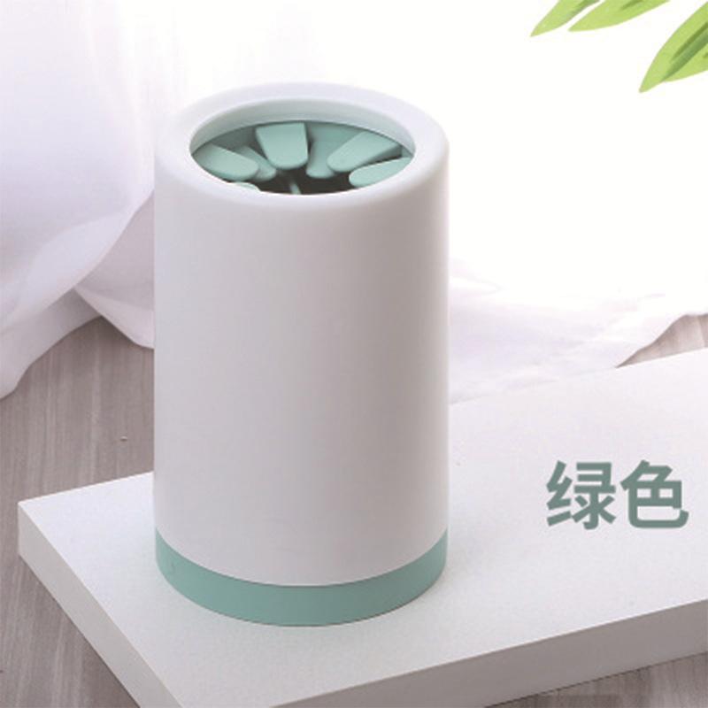 1Pcs Pet Foot Washer Cup Silicone Soft Foot Cup Cat Foot Cleaning Bucket Dog Paw Cleaner Cup Manual Quick Feet Wash Cleaner