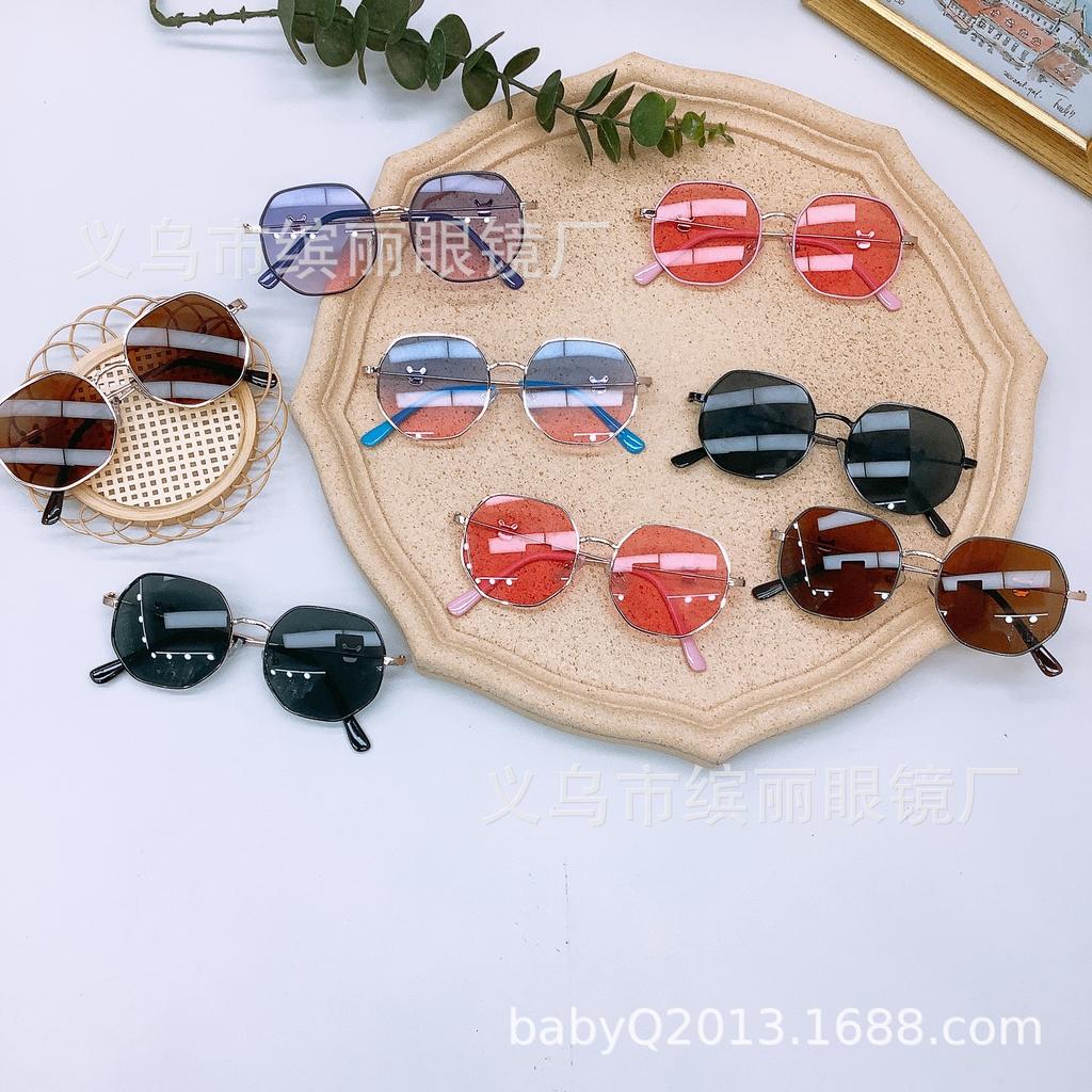 Солнцезащитные очки для путешествий и защиты от ультрафиолета для детей, металлическая оправа, милые детские вогнутые очки для ношения прилива