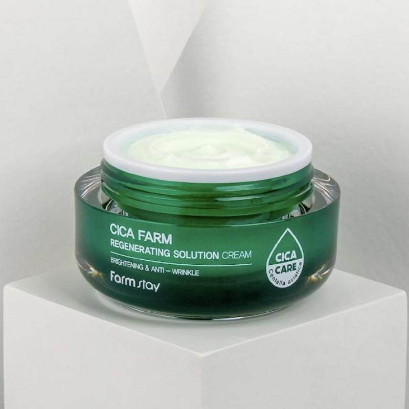 Восстанавливающий тонер с центеллой азиатской FARM STAY Cica Farm 200мл