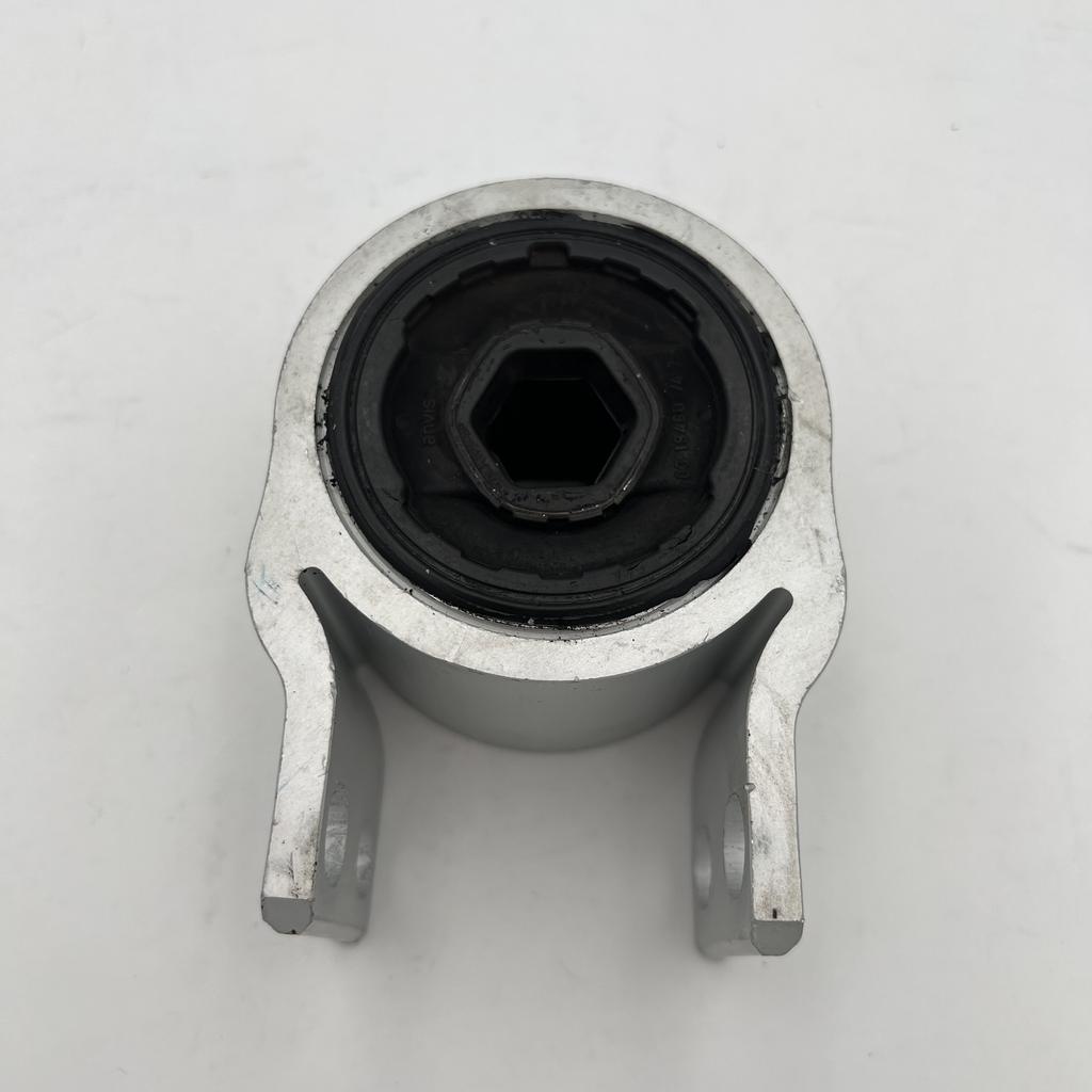 Втулка нижнего рычага подвески передняя для Chevrolet Equinox GMC 84662074 84910684 84214744 39013608 84110416 84110417 84406464