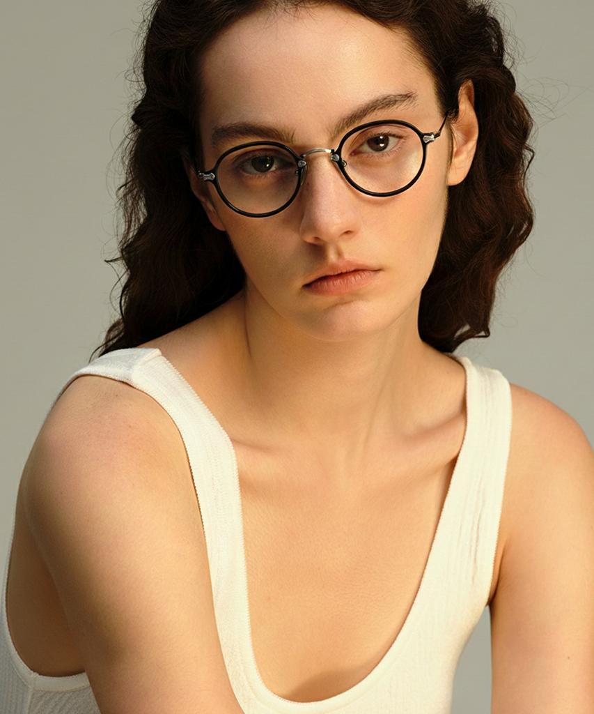 Lingkeonpeuleim 0706 Mad Craft Pure Titanium Eyeglass Frames Silver
