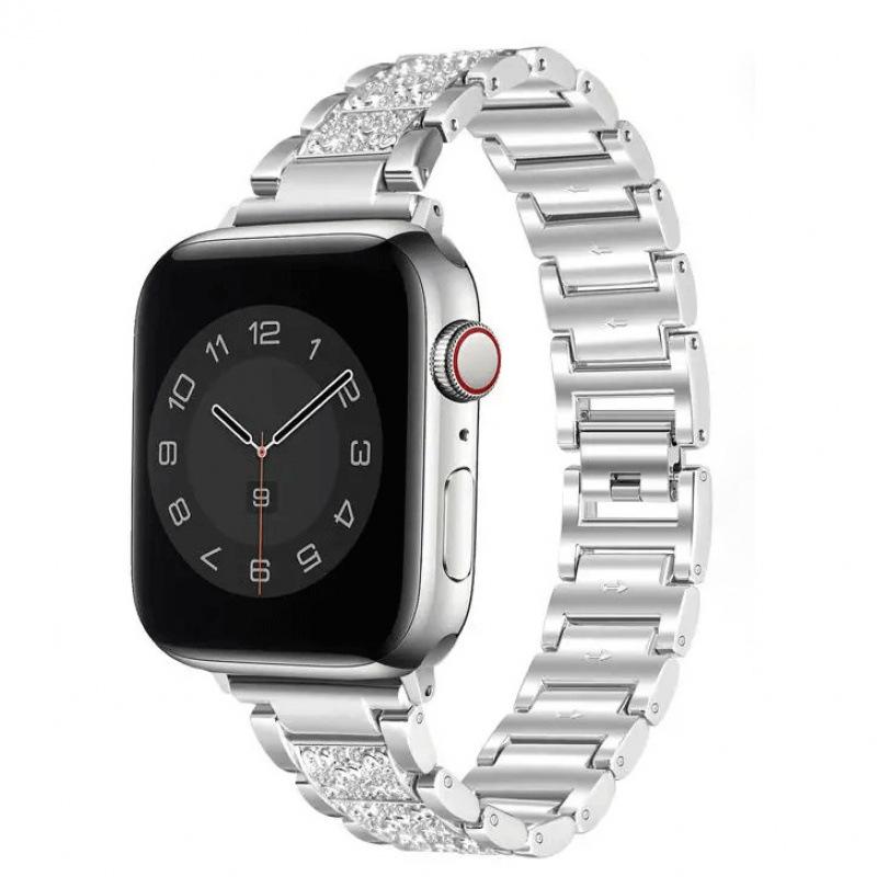 Совместимо с Apple Watch 7/8/9: Роскошный металлический ремешок с полным покрытием бриллиантами и дизайном из трех звеньев.