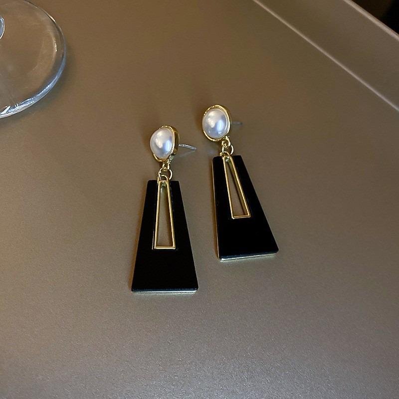 Геометрические серьги-пусеты из серебряной иглы и черного кристалла, нишевые универсальные серьги, темпераментные, легкая роскошь, премиальные серьги