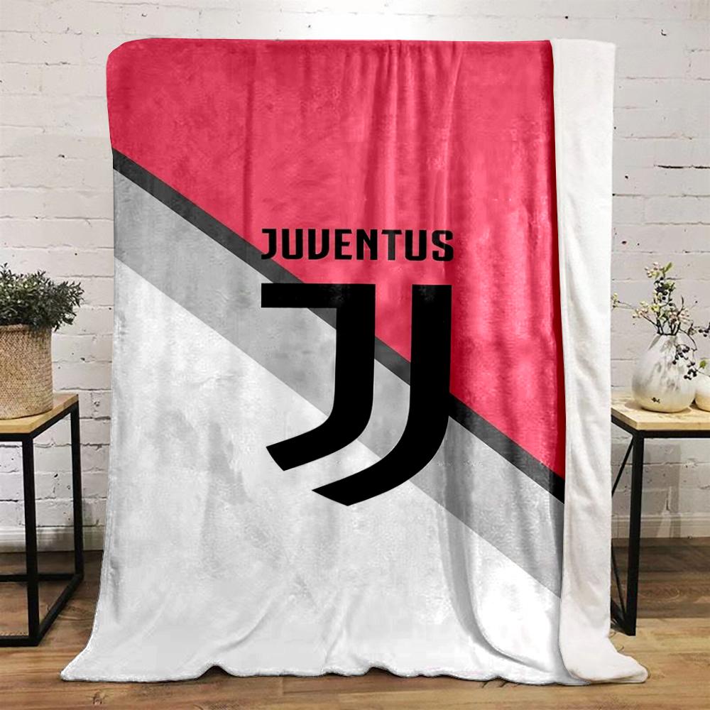 Juventus Logo with Pink and White Gradient Flannel blanket for bedroom, living room, sofa, and nap sofas.