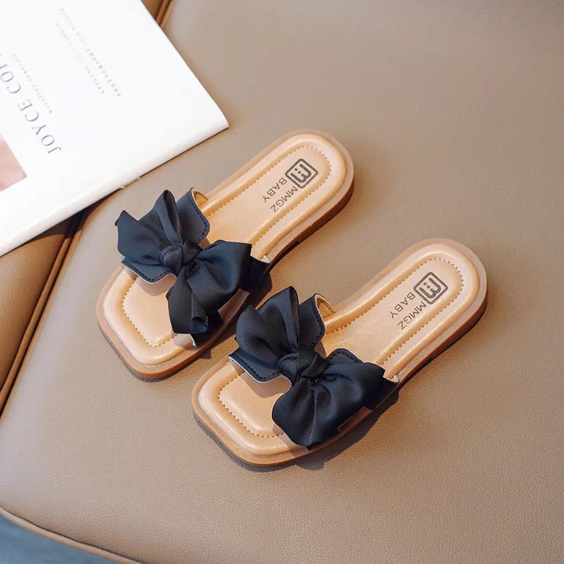 Тапочки для девочек с бантом, нескользящие, детская модная обувь для принцесс, летняя пляжная обувь для детей с открытым носком, нескользящие, 2024