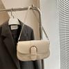 Ретро простая маленькая сумка женская 2025 весна новая трендовая модная сумка-мессенджер текстурная в иностранном стиле подмышечная маленькая квадратная сумка