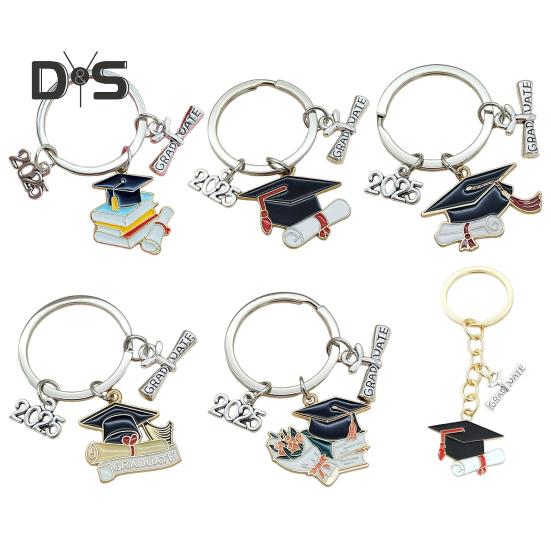 Брелок для ключей в виде выпускной шапки, прочный металлический, класс 2025 года, выпускной бакалавр, шляпа, брелок, держатель, сумка, рюкзак, подвесное украшение