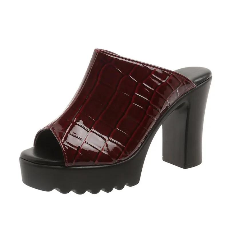 2024 Дизайнерские женские тапочки с открытым носком, модные туфли-гладиаторы на платформе, женские босоножки на высоком квадратном каблуке, размеры 35-40