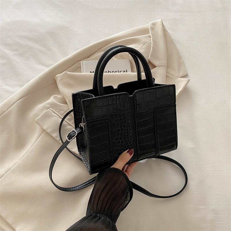 Ретро легкая роскошная модная красивая маленькая квадратная сумка 2024 года, новая простая иностранная стильная красивая сумка-мессенджер на одно плечо