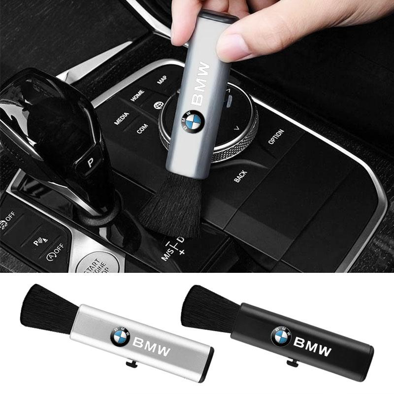 Retractable Car Air Vent Cleaning Brush Car Badge Detail Dust Remover For BMW 2 Series F22 F23 F45 F46 F87 F44