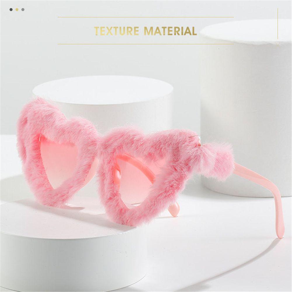 Retro Fashion Love Heart Sunglasses Clout Goggle Women Plush Decor Sunglasses Eyewear Ladies Shades Heart-Shaped Sunglasses