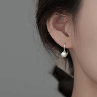 Корейские серьги-крючки с жемчугом для женщин, простые, нежные, элегантные, милые, маленькие и свежие серьги с темпераментом.
