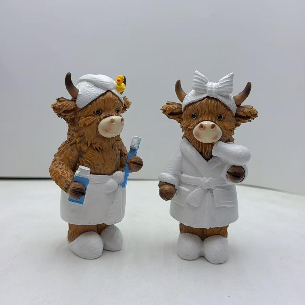 Adorable Highland Cow Resin Ornament Bathroom Home Decor Couple Creative Art Piece Cream Style