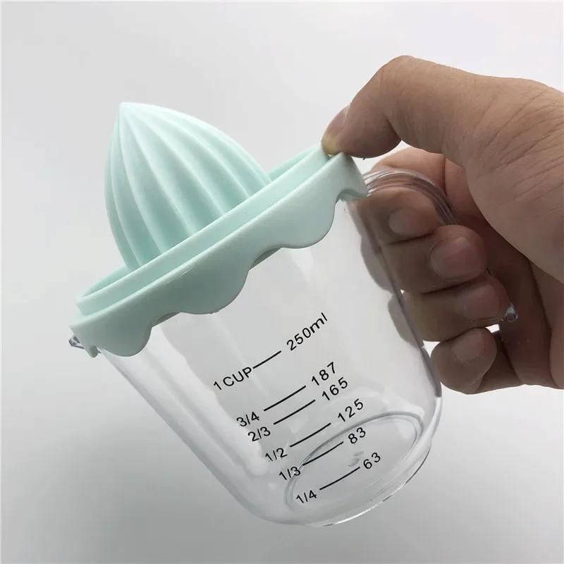 Портативная ручная соковыжималка со шкалой для лимона и апельсинового сока. Кухонный инструмент для самостоятельного приготовления сока. Необходимые принадлежности для дома. Соковыжималка. Кухонные принадлежности.