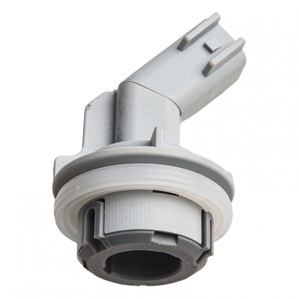 Для оптимальной посадки патрона лампы заднего указателя поворота, разработанного для моделей Ford Focus