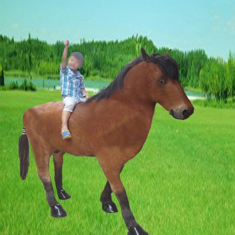 Ахалтекинский боевой конь Модель из натуральной кожи для выставок