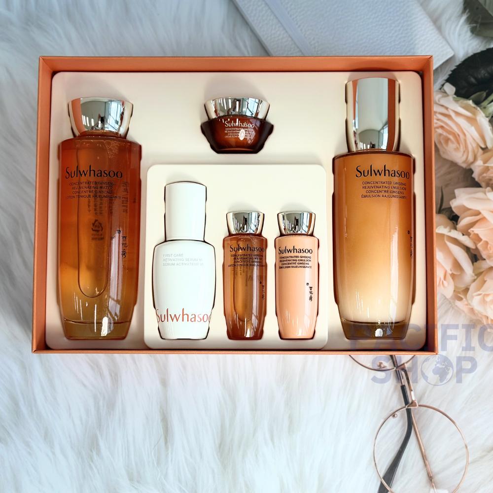 Sulwhasoo Концентрированная омолаживающая вода с женьшенем + специальный набор эмульсий (Тонер 150мл, Эмульсия 125мл, Образцы)