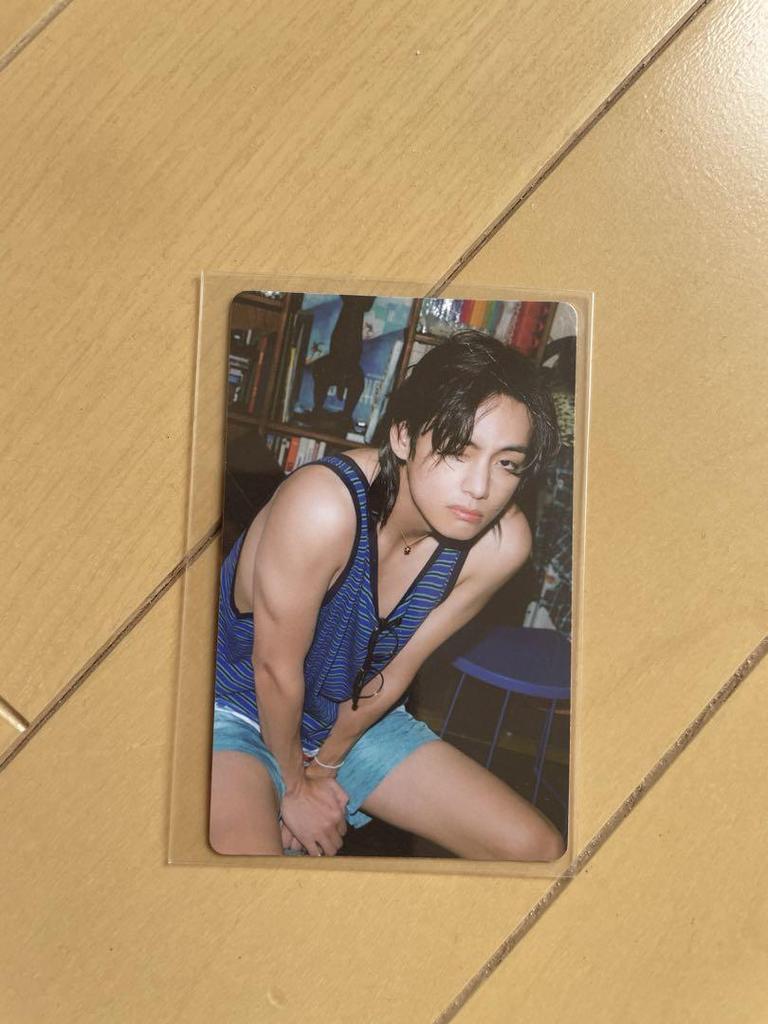 [USED] BTS 2025 FESTA Capsule Album & Purchase Bonus Trading Card Set V Tae