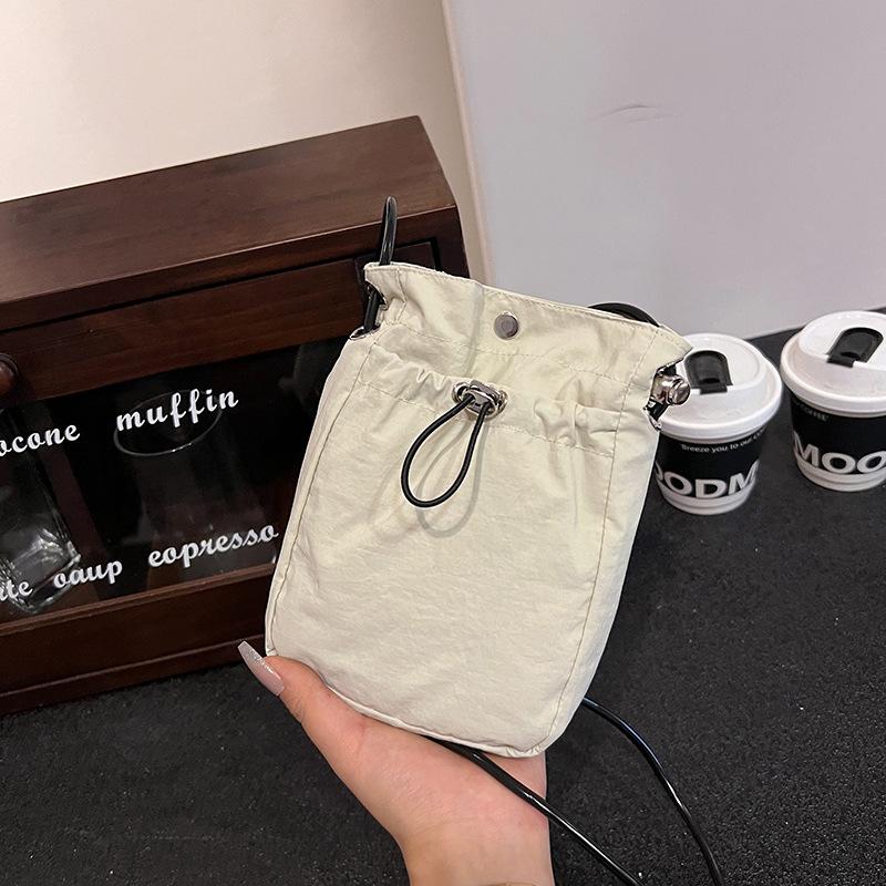 2025 лето литературная маленькая свежая легкая тканевая сумка кроссбоди для мобильного телефона женская повседневная универсальная мини-сумка