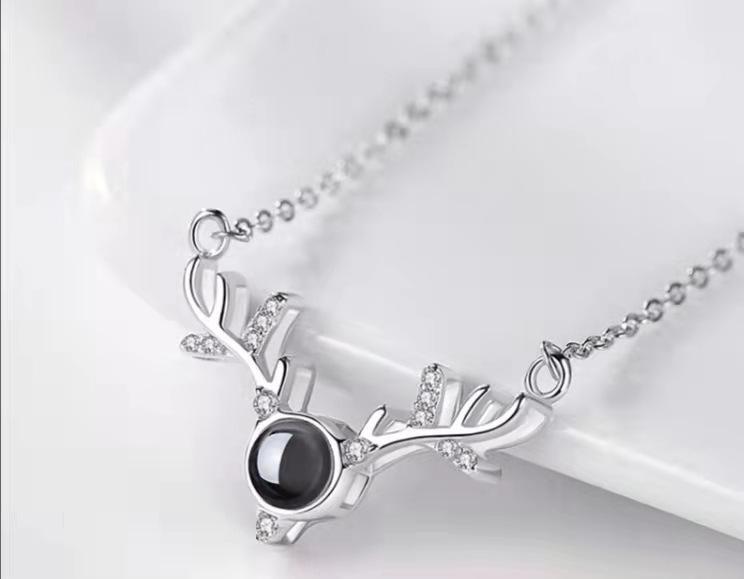 Ожерелье с проекцией оленя: 100 языков 'Я люблю тебя' Титановая цепочка для женщин - Модные украшения на ключицу Рождественский подарок для девушки