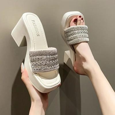 Летние женские шлепанцы, обувь на высоком каблуке с кристаллами, новинка 2024 года, шлепанцы с открытым носком, летние сандалии с открытой пяткой, туфли-лодочки, пляжные шлепанцы