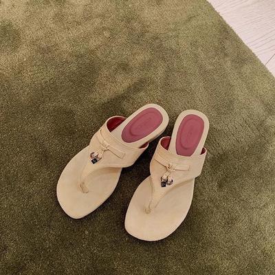 Женская обувь – Сандалии