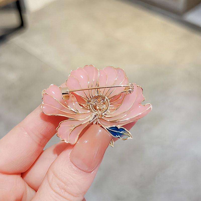 Elegant Delicate High-End Peony Flower Pearl Enamel Brooch Luxury Clothing Accessories Coat Pins Corsage Holiday Gifts