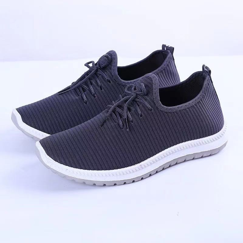 2025 Walking Shoes Breathable Old Beijing Cloth Shoes Middle-aged and Elderly One-pedal Sports and Leisure Versatile Elderly Men's Shoes