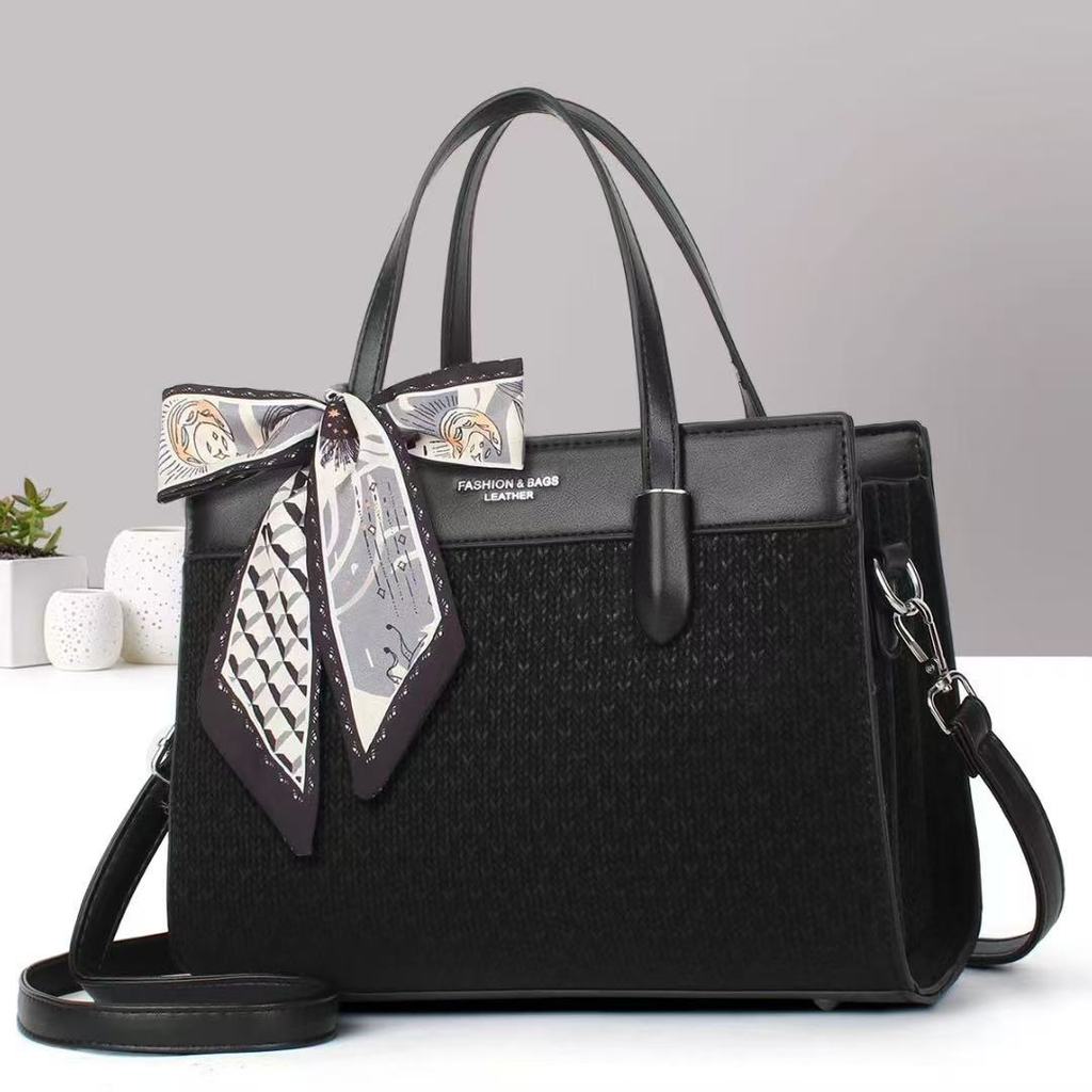 Stylish Pu Crossbody Bag With Inner Pockets For Work And Outings