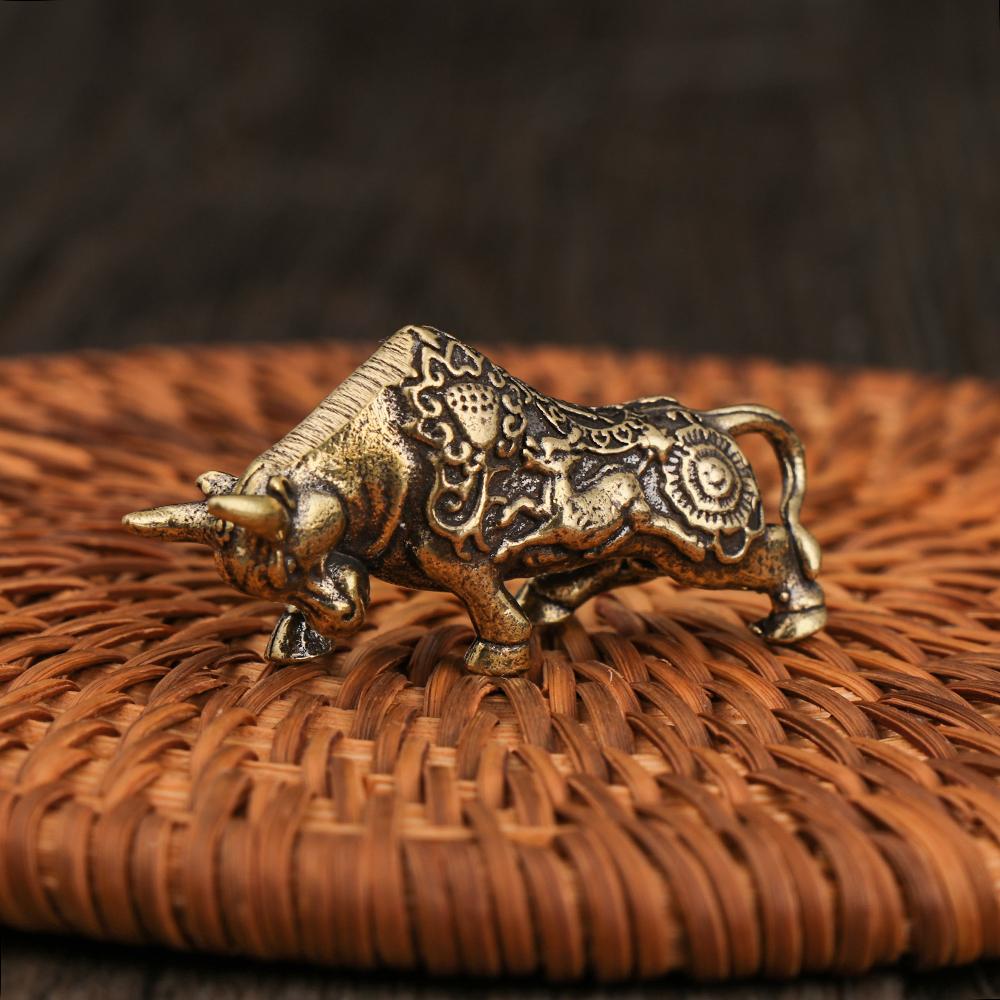 Mini Statue Brass Bull Figurine Desktop Ornament Abstract Animal Sculpture Miniature Zodiac Cattle
