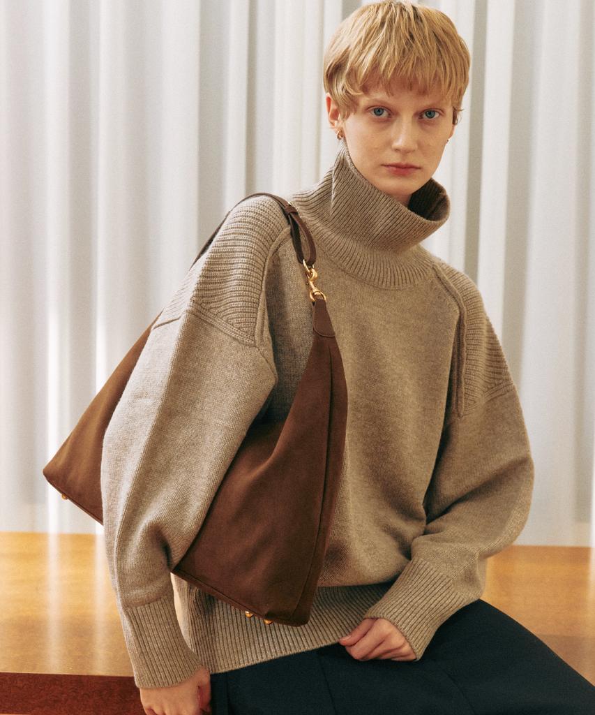 Komorebi Museum B05-4 Cow Leather Buckle Round Hobo Bag_Suede Brown