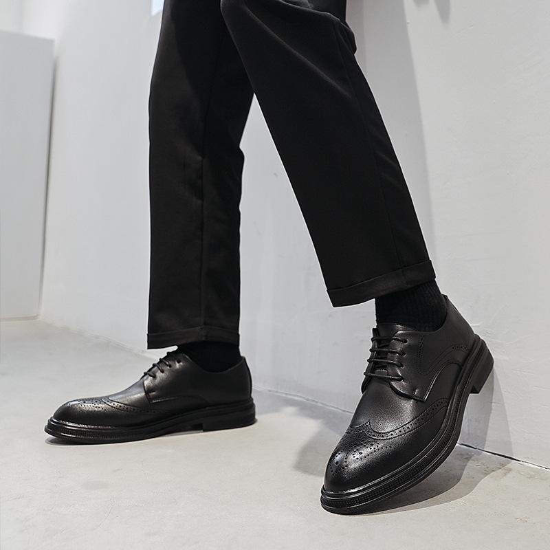 Новые повседневные кожаные туфли мужские летние деловые туфли молодежные британские туфли черного цвета для шафера 7667-T
