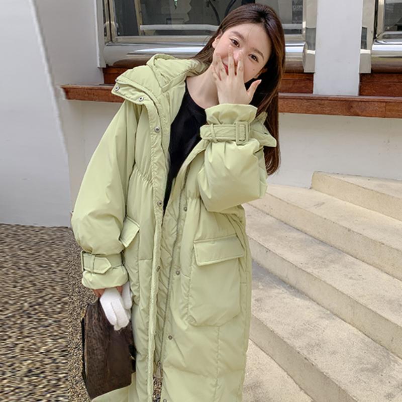 Женский зеленый пуховик с капюшоном, длинная хлопковая одежда, новая зимняя корейская мода, свободные теплые утолщенные ветрозащитные пальто большого размера, топы
