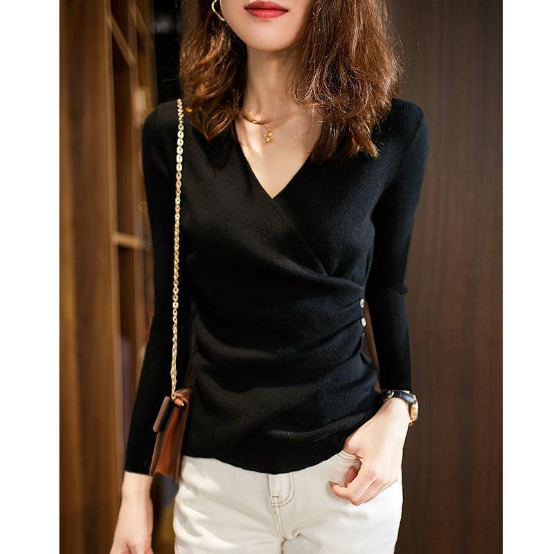 2025 Spring V-neck Slim-fit Knit Sweater Top for Women