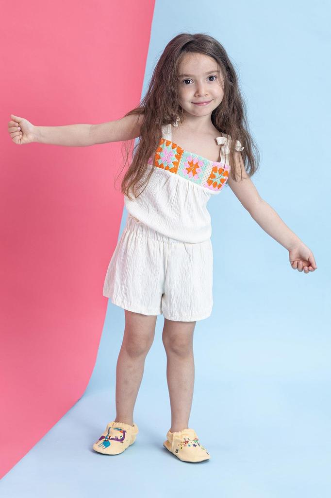 Милые гиперпастельно-желтые босоножки-ботинки