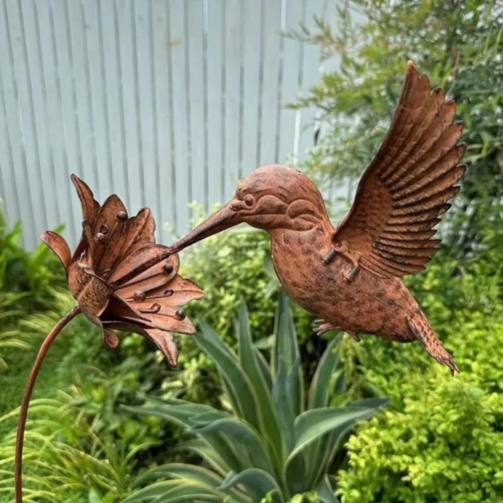 Rusty Metal Texture Hummingbird Garden Stake Metal Yard Art Decor Patio Balcony Decor