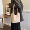 Повседневная мягкая сумка большой вместимости женская 2024 новая модная универсальная сумка через плечо для поездок на работу персонализированная сумка-тоут